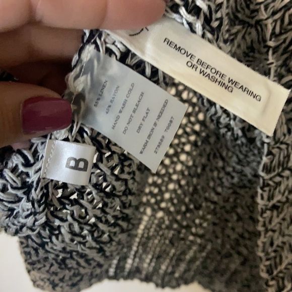 Ann Taylor Sleeveless Knit Sweater - Picture 4 of 5